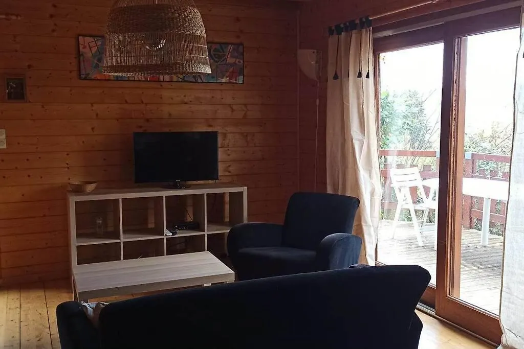 Le Chalet du Lac: Seasonal Spa Retreat with Private Pool Beaulieu